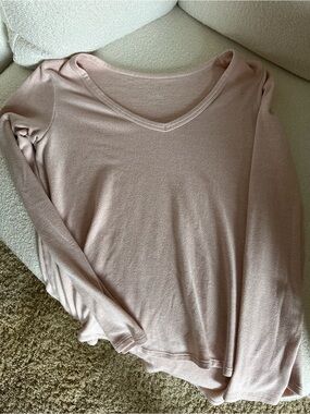American Eagle Women's V-Neck Long Sleeve Top - Blush Pink